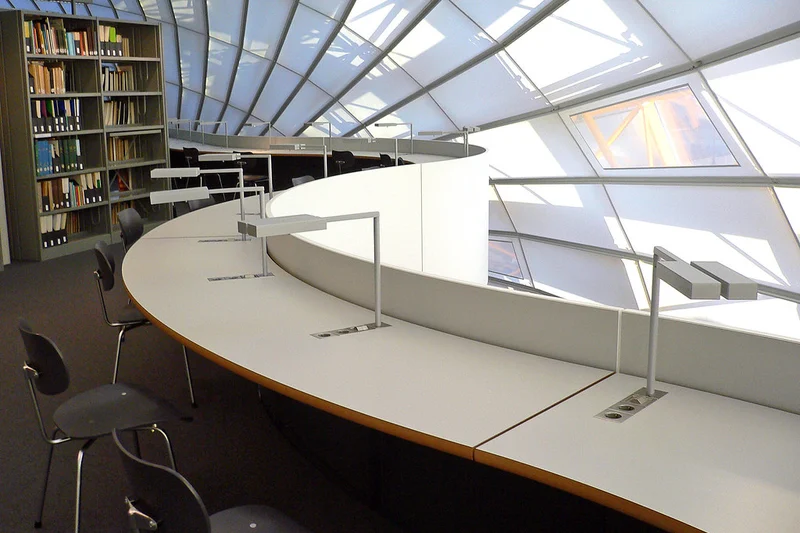 PSL Research University (Paris)